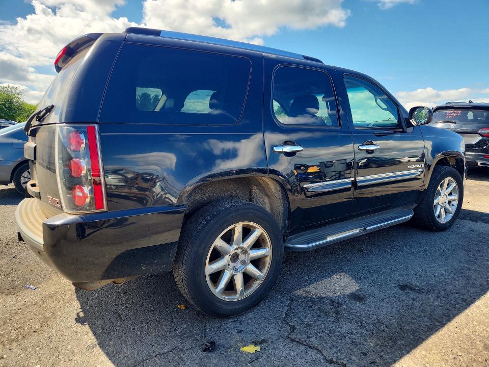 66587716 :رقم المزاد ، 1GKFK63858J194592 vin ، 2008 Gmc Yukon مزاد بيع