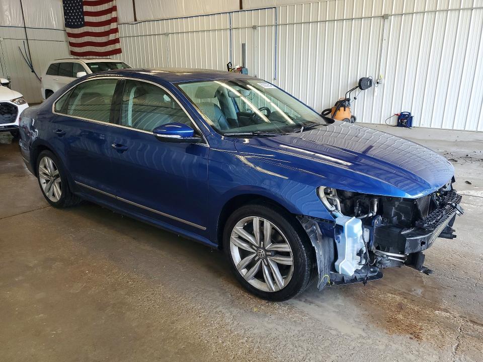 Продаж на аукціоні авто 2017 Volkswagen Passat, vin: 1VWCT7A30HC080316, номер лоту: 63000546