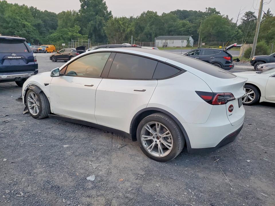 Auction sale of the 2023 Tesla Model Y, vin: 7SAYGDEE2PA136880, lot number: 64783016