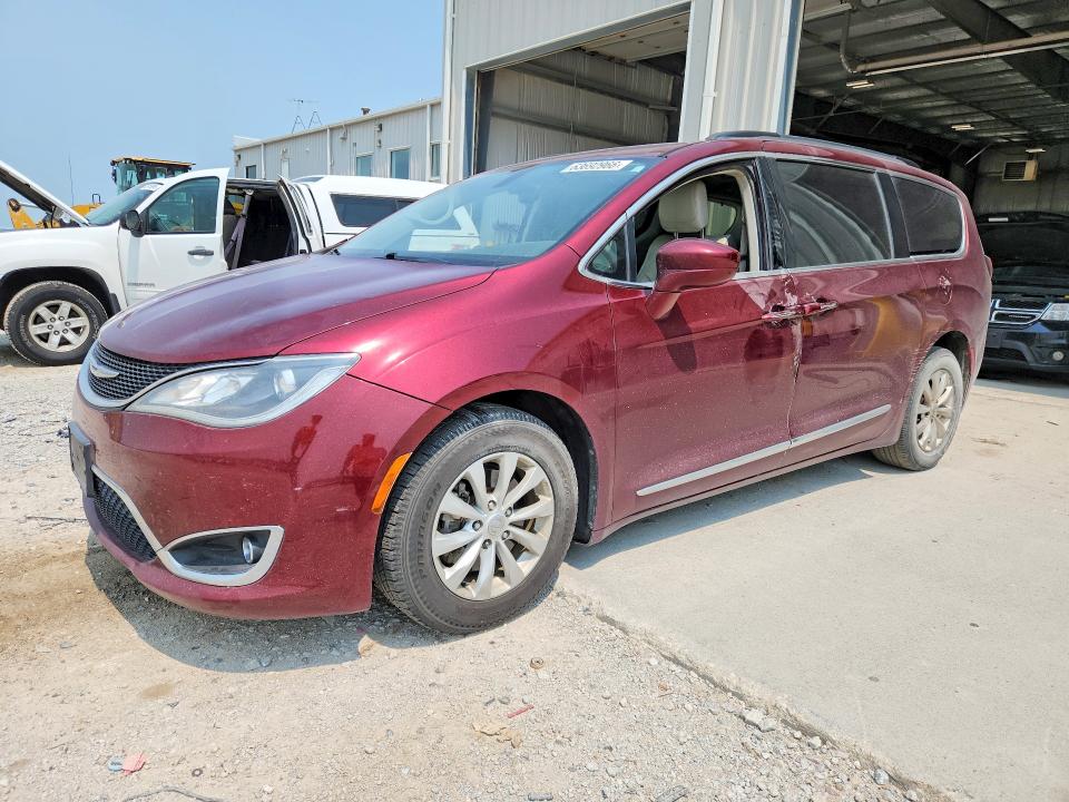 63692966 :رقم المزاد ، 2C4RC1BG1HR720245 vin ، 2017 Chrysler Pacifica مزاد بيع