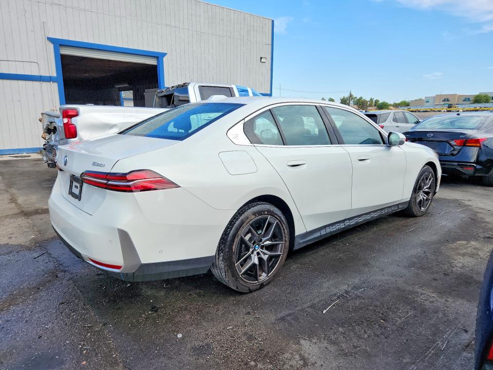 64131056 :رقم المزاد ، WBA43FJ05TCV65080 vin ، 2026 Bmw 530 مزاد بيع