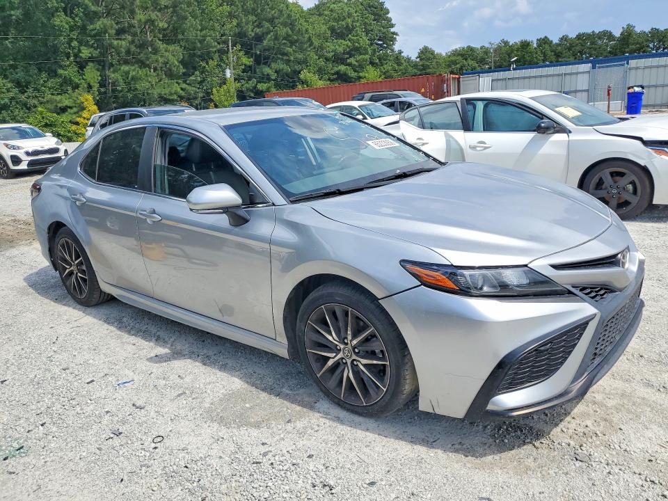 Продаж на аукціоні авто 2022 Toyota Camry, vin: 4T1G11AK9NU713041, номер лоту: 65233056
