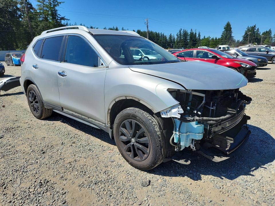 Продажа на аукционе авто 2017 Nissan Rogue, vin: JN8AT2MVXHW253823, номер лота: 64486056