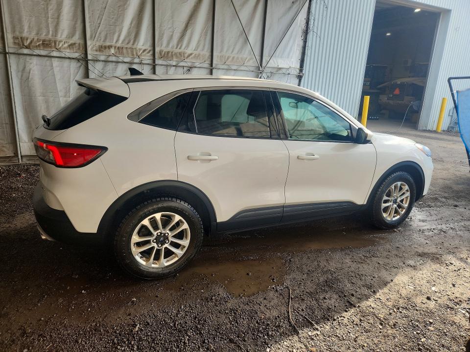 63365296 :رقم المزاد ، 1FMCU9G63MUA73020 vin ، 2021 Ford Escape مزاد بيع