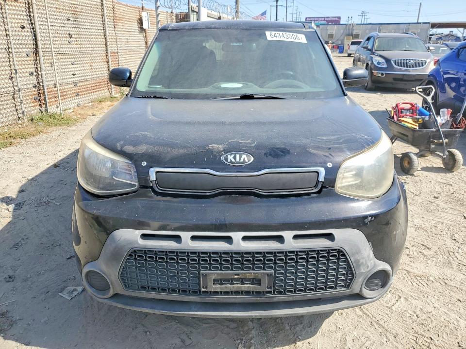 64343506 :رقم المزاد ، KNDJN2A23F7772672 vin ، 2015 Kia Soul مزاد بيع