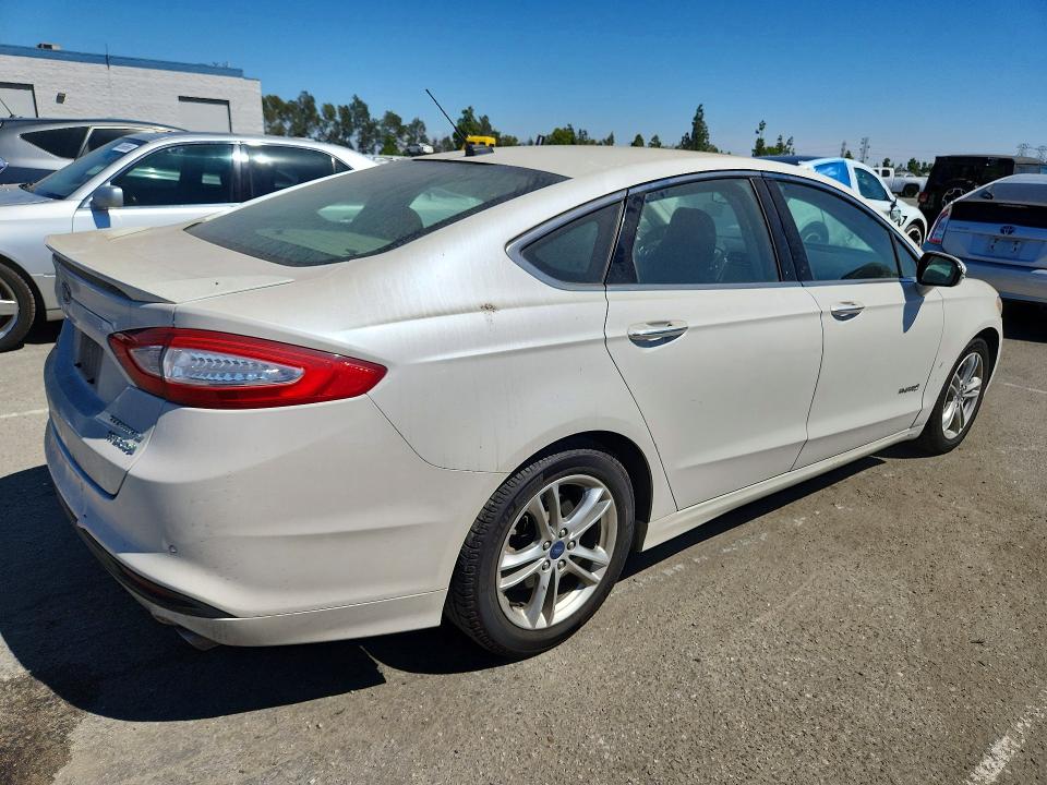 Продажа на аукционе авто 2016 Ford Fusion, vin: 3FA6P0RU7GR203866, номер лота: 65942196