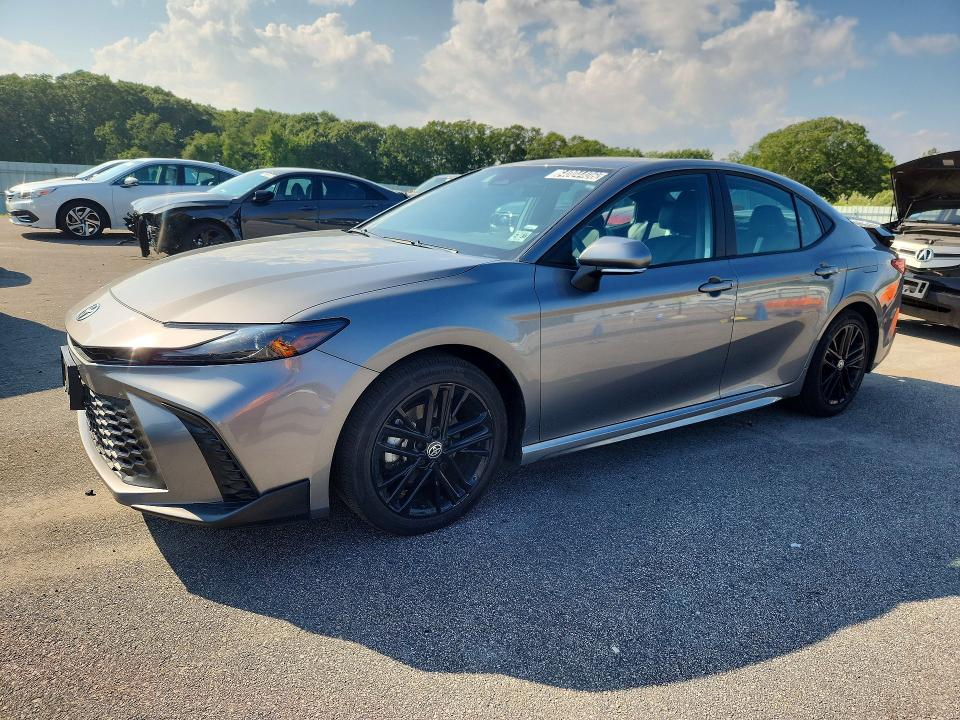 Продаж на аукціоні авто 2025 Toyota Camry, vin: 4T1DAACK2SU583888, номер лоту: 64004406