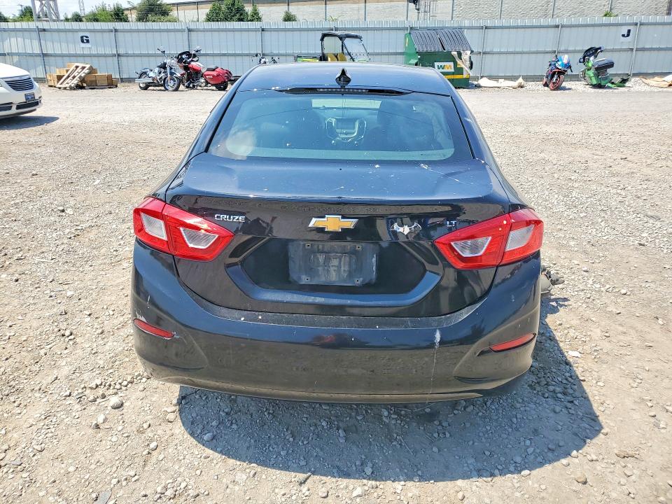 2017 Chevrolet Cruze მანქანა იყიდება აუქციონზე, vin: 1G1BE5SM3H7237584, აუქციონის ნომერი: 64137036
