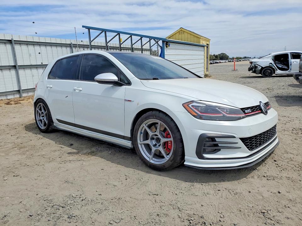 2018 Volkswagen Gti მანქანა იყიდება აუქციონზე, vin: 3VW547AUXJM285855, აუქციონის ნომერი: 66774746