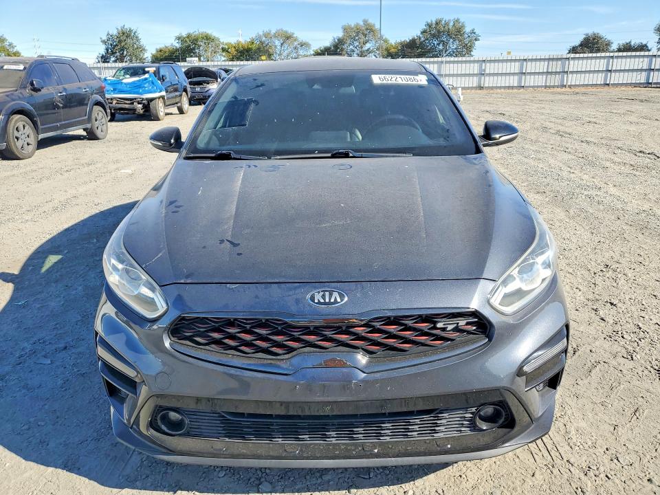 2020 Kia Forte მანქანა იყიდება აუქციონზე, vin: 3KPF44AC1LE252799, აუქციონის ნომერი: 66221086
