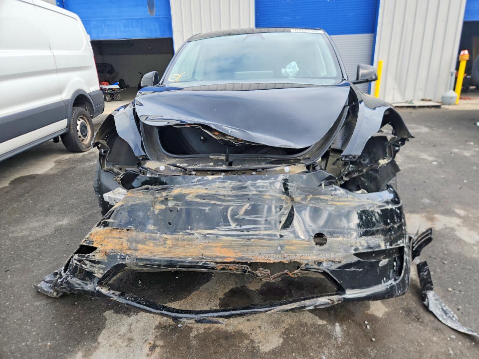 64727366 :رقم المزاد ، 7SAYGDEE6PA144321 vin ، 2023 Tesla Model Y مزاد بيع
