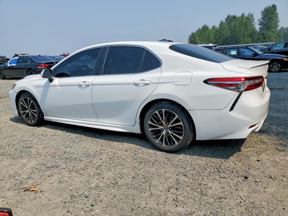 Продажа на аукционе авто 2018 Toyota Camry, vin: 4T1B11HK2JU667076, номер лота: 63620926