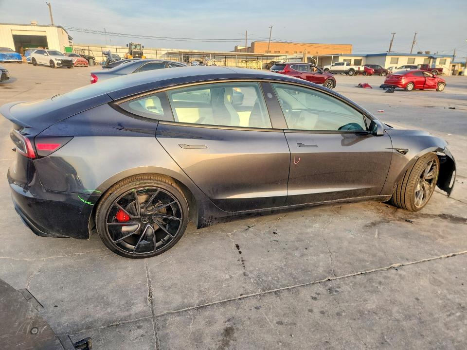 65926646 :رقم المزاد ، 5YJ3E1ETXSF005475 vin ، 2025 Tesla Model 3 مزاد بيع
