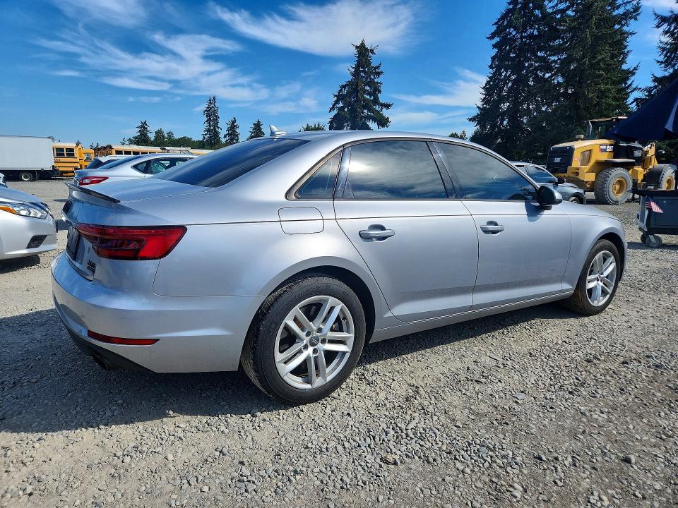 66942426 :رقم المزاد ، WAUANAF42HN027766 vin ، 2017 Audi A4 مزاد بيع
