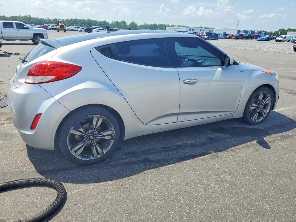 65150666 :رقم المزاد ، KMHTC6AD5HU320987 vin ، 2017 Hyundai Veloster مزاد بيع