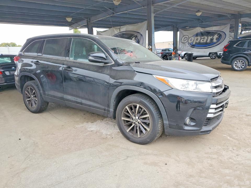 2019 Toyota Highlander მანქანა იყიდება აუქციონზე, vin: 5TDKZRFH6KS345095, აუქციონის ნომერი: 66296566