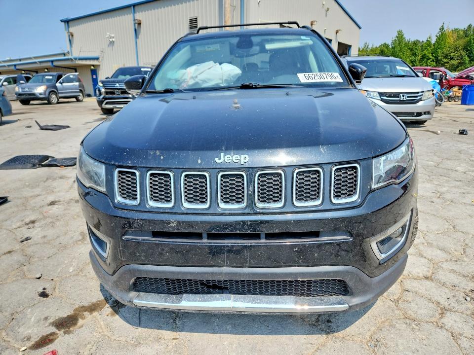 66250796 :رقم المزاد ، 3C4NJCCB1KT676075 vin ، 2019 Jeep Compass مزاد بيع