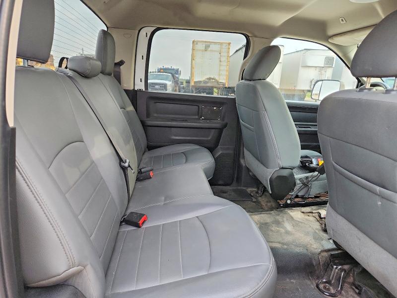 61969316 :رقم المزاد ، 1C6RR7XT8JS329290 vin ، 2018 Ram 1500 مزاد بيع
