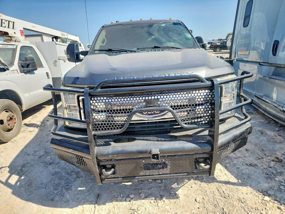 Продаж на аукціоні авто 2018 Ford F350, vin: 1FD8W3HT3JEC18533, номер лоту: 65079696