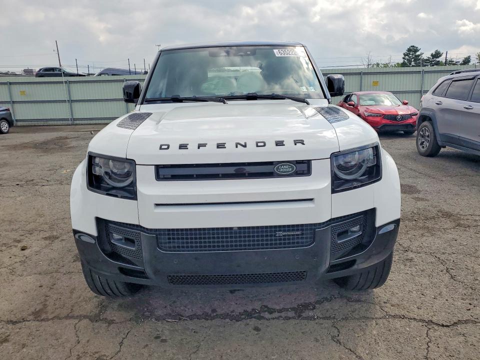 2023 Land Rover Defender მანქანა იყიდება აუქციონზე, vin: SALE2EEU0P2141442, აუქციონის ნომერი: 63522236