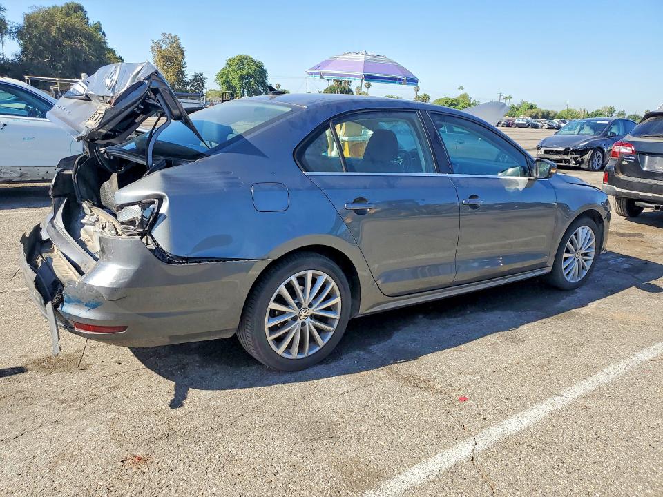 65674316 :رقم المزاد ، 3VWL17AJ3GM393619 vin ، 2016 Volkswagen Jetta مزاد بيع