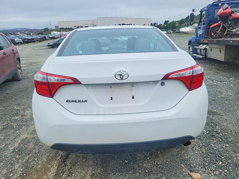 64722236 :رقم المزاد ، 2T1BURHE0FC472201 vin ، 2015 Toyota Corolla مزاد بيع