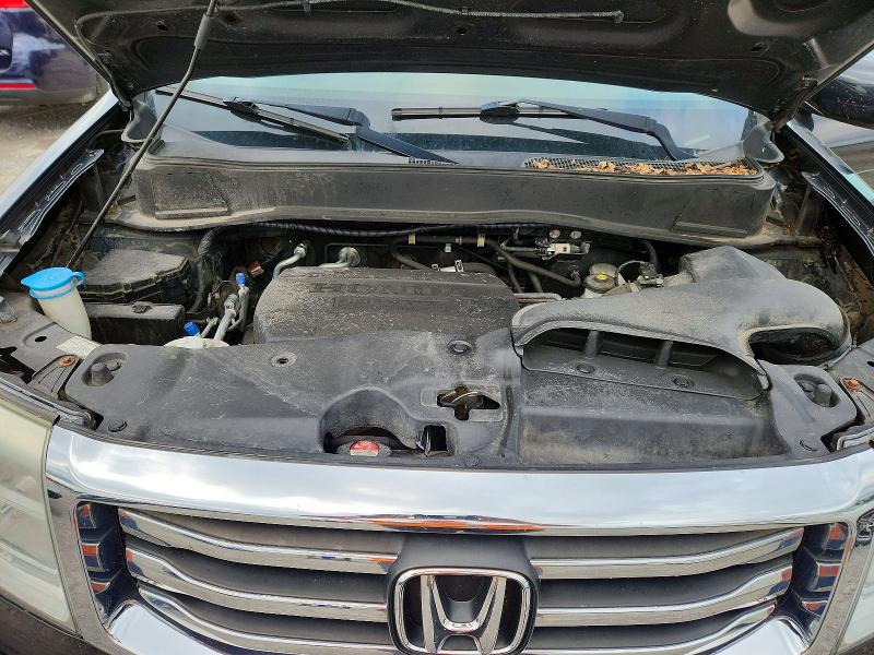 64114386 :رقم المزاد ، 5FNYF4H5XFB017231 vin ، 2015 Honda Pilot مزاد بيع