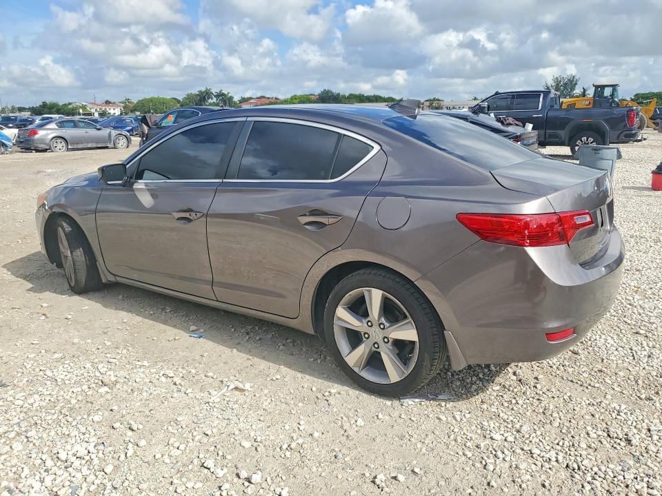 64321646 :رقم المزاد ، 19VDE1F76DE018845 vin ، 2013 Acura Ilx مزاد بيع