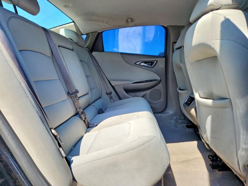 62883176 :رقم المزاد ، 1G1ZF5SU4JF184661 vin ، 2018 Chevrolet Malibu مزاد بيع