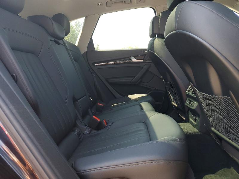 64245876 :رقم المزاد ، WA1BNAFYXK2068627 vin ، 2019 Audi Q5 مزاد بيع