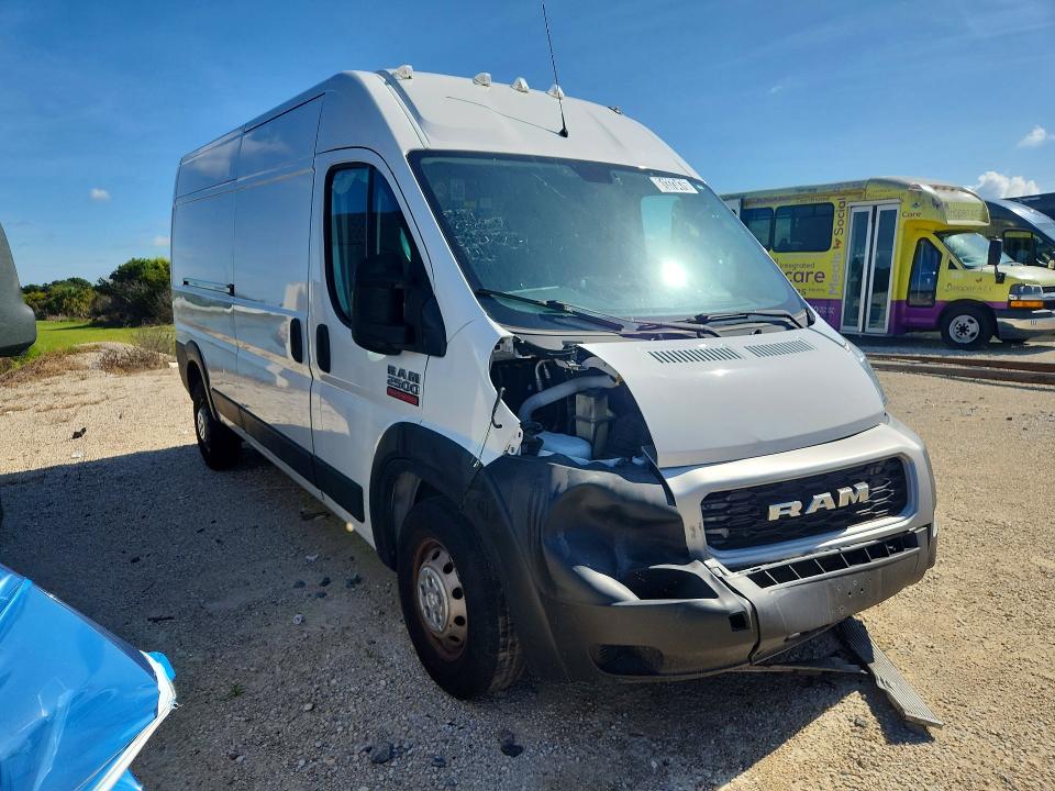 61373476 :رقم المزاد ، 3C6LRVDG0ME510750 vin ، 2021 Ram Promaster 2500 مزاد بيع