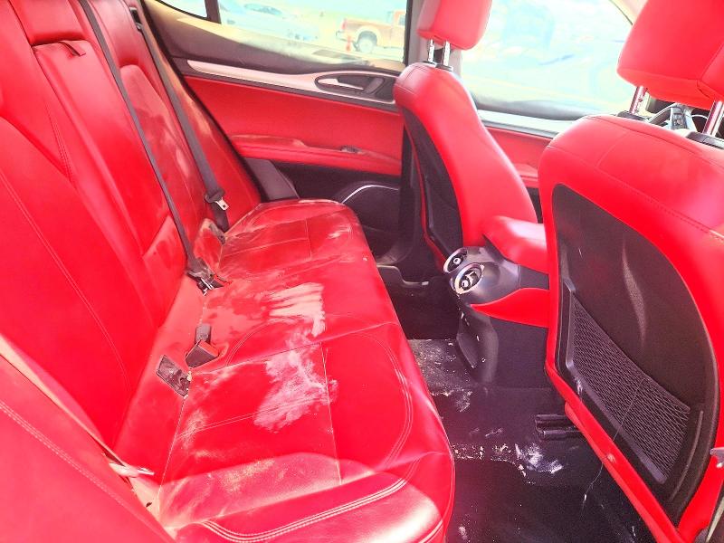 64490016 :رقم المزاد ، ZASFAKPN0J7B98941 vin ، 2018 Alfa Romeo Stelvio مزاد بيع