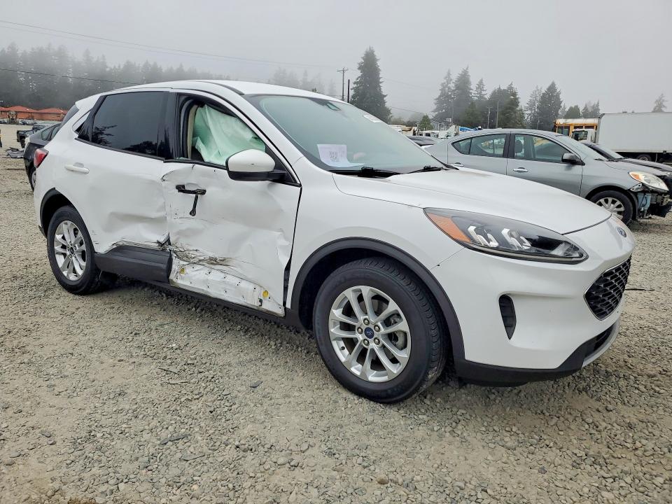 Продажа на аукционе авто 2020 Ford Escape, vin: 1FMCU0G60LUB13337, номер лота: 64502306