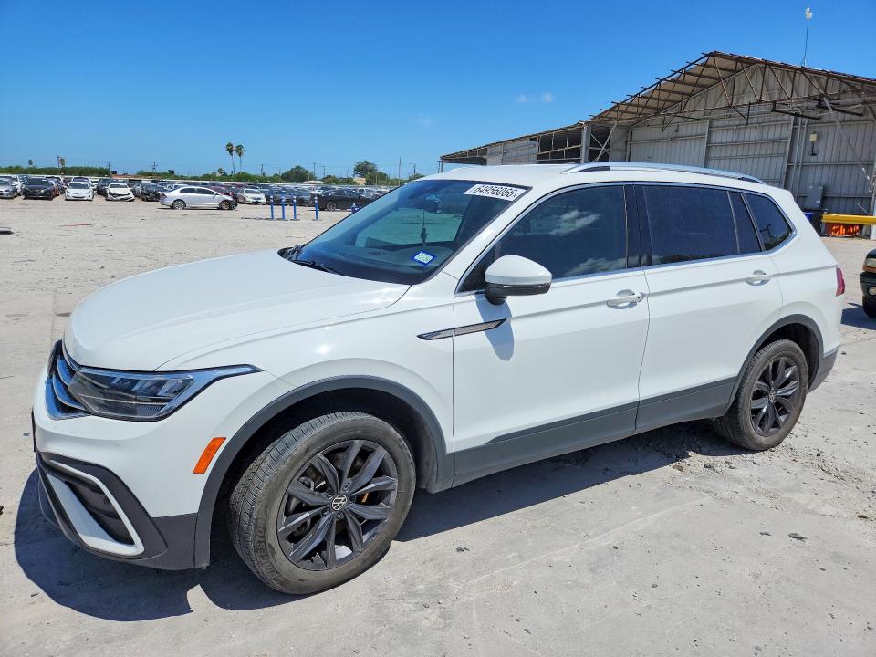 Продажа на аукционе авто 2022 Volkswagen Tiguan, vin: 3VV3B7AXXNM071286, номер лота: 64956066