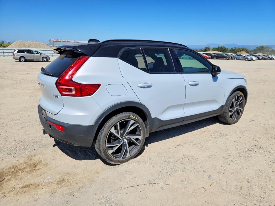 65668316 :رقم المزاد ، YV4162UMXM2605551 vin ، 2021 Volvo Xc40 مزاد بيع