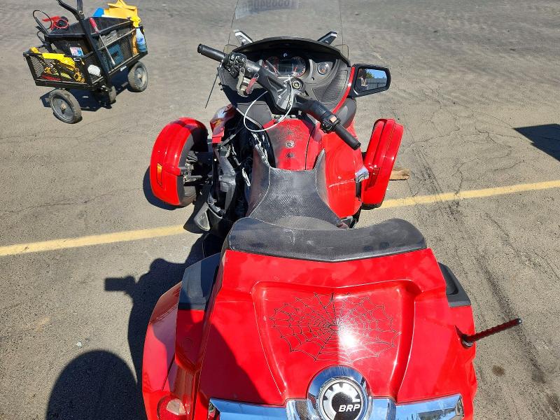 2013 Can-am Spyder Roadster მანქანა იყიდება აუქციონზე, vin: 2BXNBBC16DV001155, აუქციონის ნომერი: 65894056