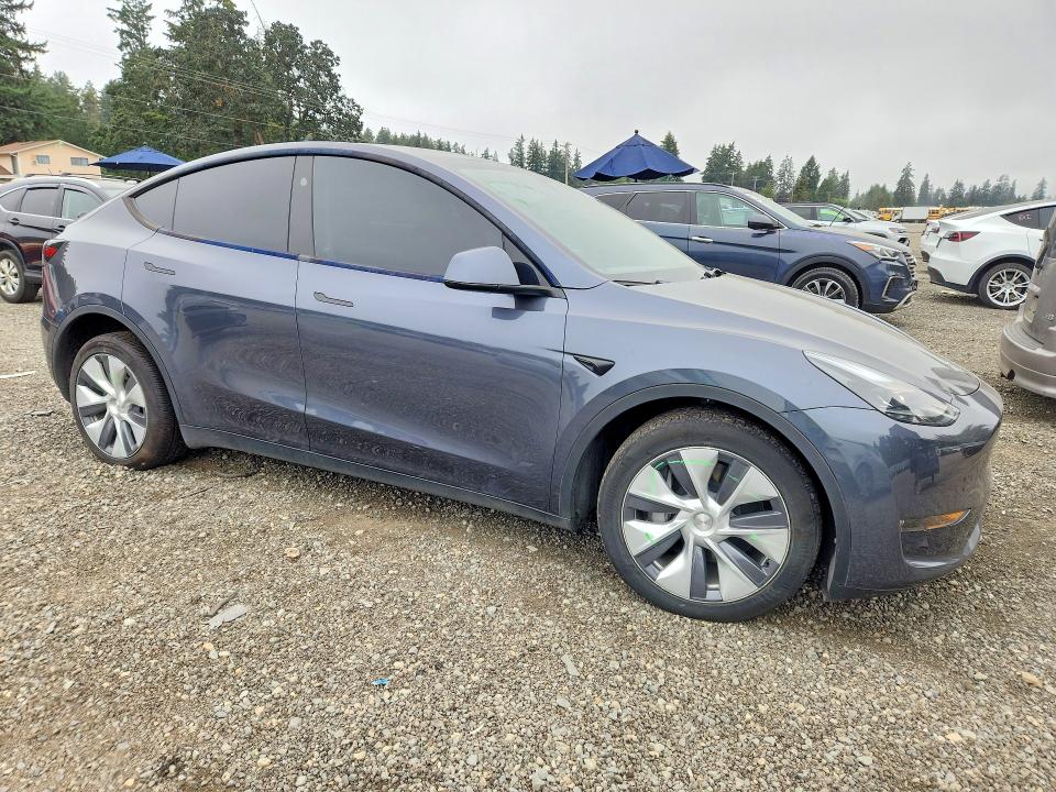 64031326 :رقم المزاد ، 7SAYGDEE1PF926075 vin ، 2023 Tesla Model Y مزاد بيع