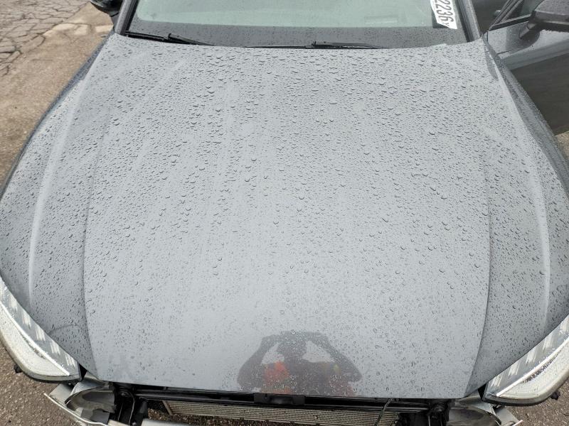 Aukcja sprzedaży 2022 Audi A4, vin: WAUFAAF41NA015810, numer aukcji: 64272236