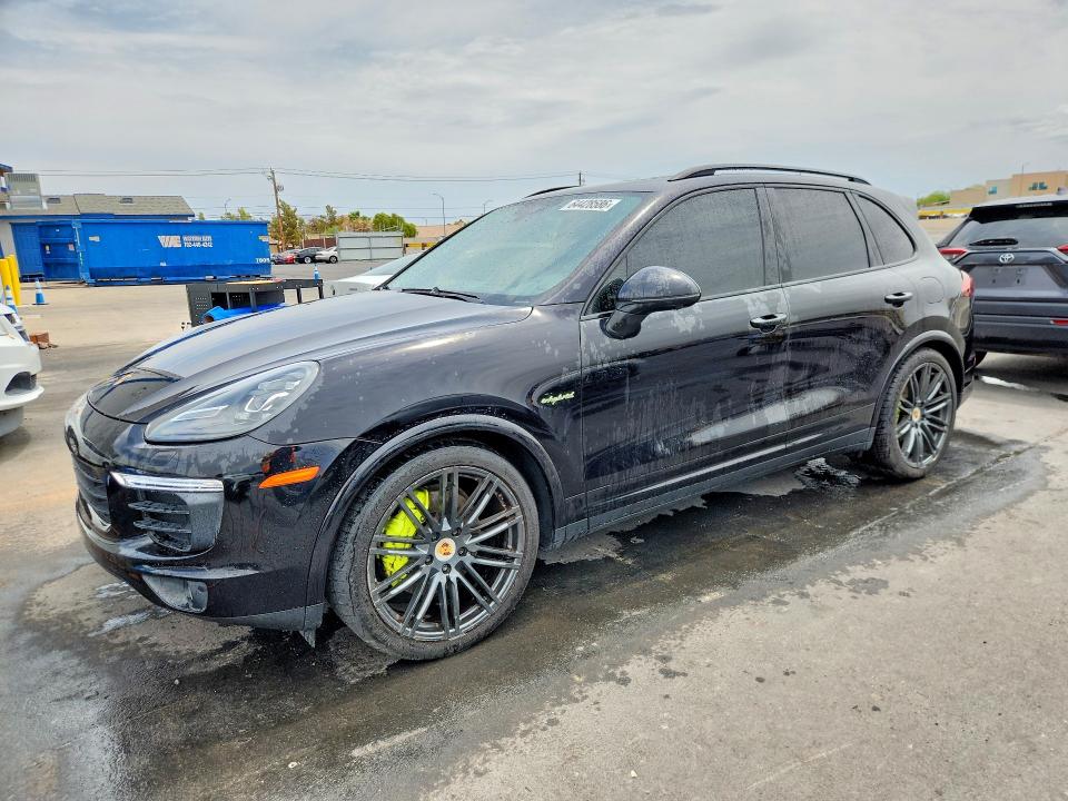 Auction sale of the 2017 Porsche Cayenne, vin: WP1AE2A20HLA70625, lot number: 64428586