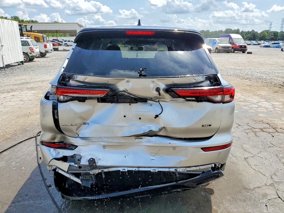 64834676 :رقم المزاد ، JA4J3VA80PZ043136 vin ، 2023 Mitsubishi Outlander مزاد بيع