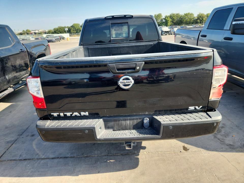 66342836 :رقم المزاد ، 1N6AA1C66JN511012 vin ، 2018 Nissan Titan مزاد بيع