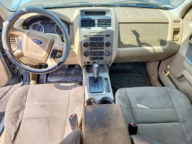 64690446 :رقم المزاد ، 1FMCU0DGXBKB82544 vin ، 2011 Ford Escape مزاد بيع