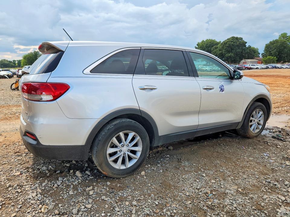 64068566 :رقم المزاد ، 5XYPG4A36JG345068 vin ، 2018 Kia Sorento مزاد بيع