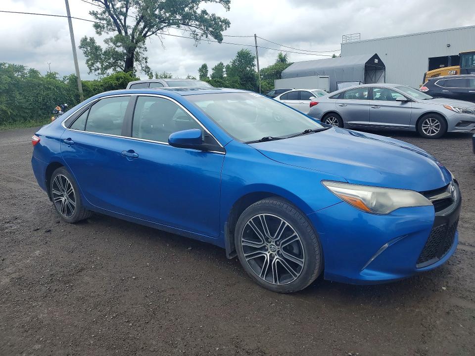 64893516 :رقم المزاد ، 4T1BF1FK1GU561117 vin ، 2016 Toyota Camry مزاد بيع