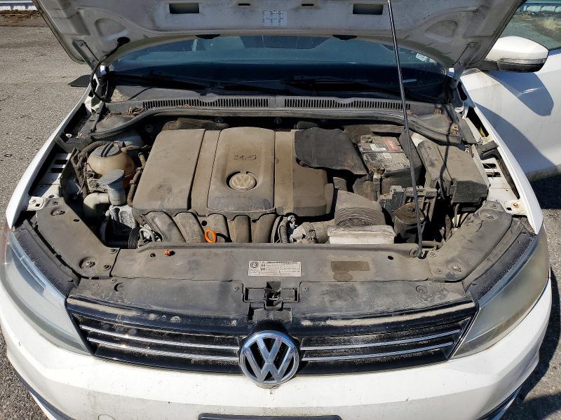 67362926 :رقم المزاد ، 3VWDP7AJ0DM428714 vin ، 2013 Volkswagen Jetta مزاد بيع