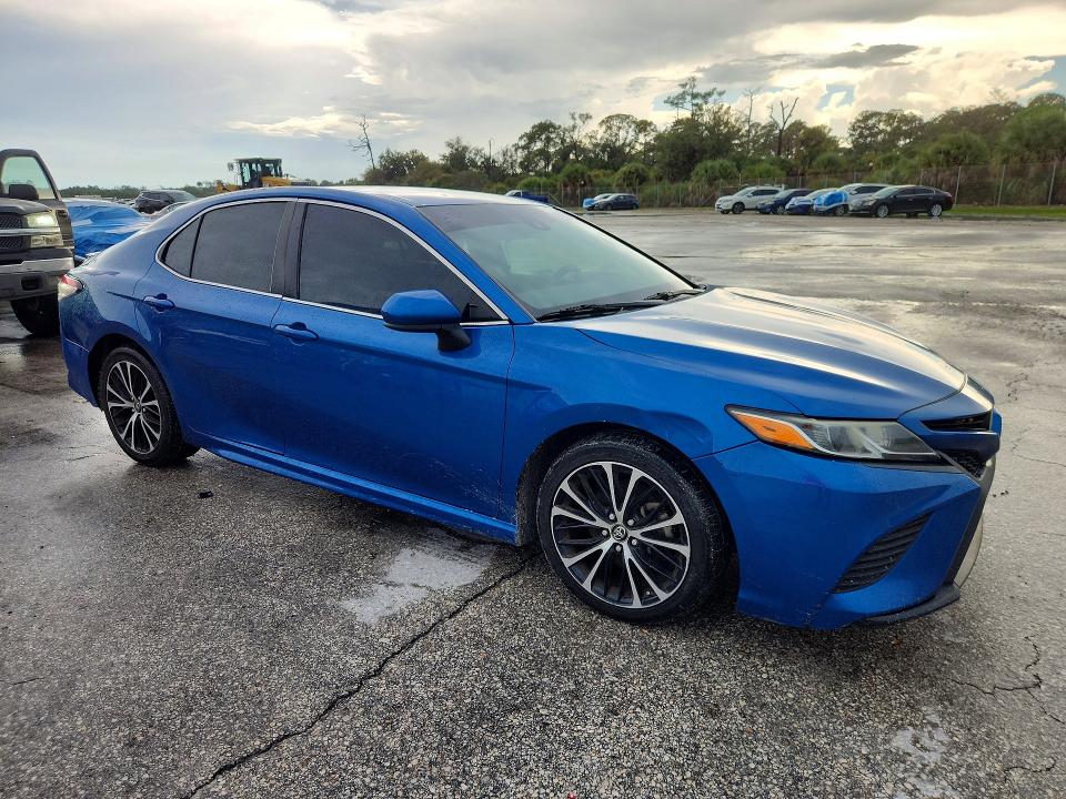 2019 Toyota Camry მანქანა იყიდება აუქციონზე, vin: 4T1B11HK8KU233956, აუქციონის ნომერი: 66926866