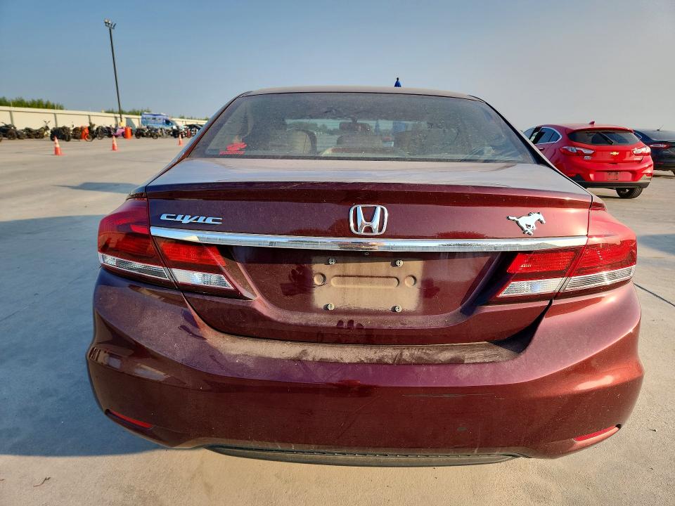 Продажа на аукционе авто 2015 Honda Civic, vin: 2HGFB2F90FH521571, номер лота: 63952696
