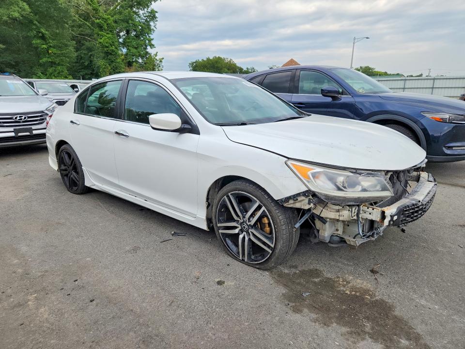 Продаж на аукціоні авто 2017 Honda Accord, vin: 1HGCR2F1XHA018964, номер лоту: 65503896