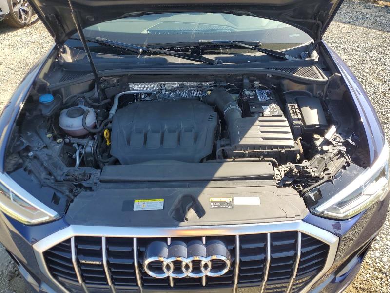 63431626 :رقم المزاد ، WA1EECF35N1025384 vin ، 2022 Audi Q3 مزاد بيع
