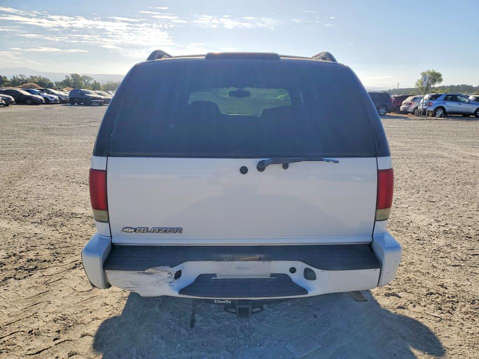 2004 Chevrolet Blazer მანქანა იყიდება აუქციონზე, vin: 1GNCS13X54K105222, აუქციონის ნომერი: 64453106